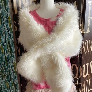 Caracilia Faux Fur Wrap/ Shrug